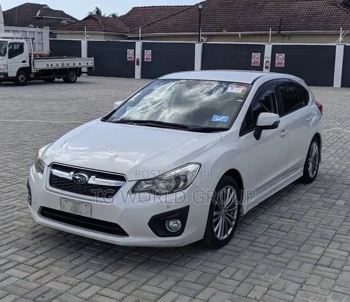 Subaru Impreza 2.0i Hatchback CVT 2012 White