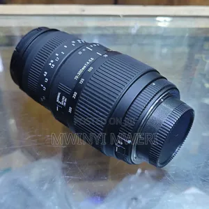 Sigma 70-300mm F/4-5.6 Dg Macro Lens for Nikon F