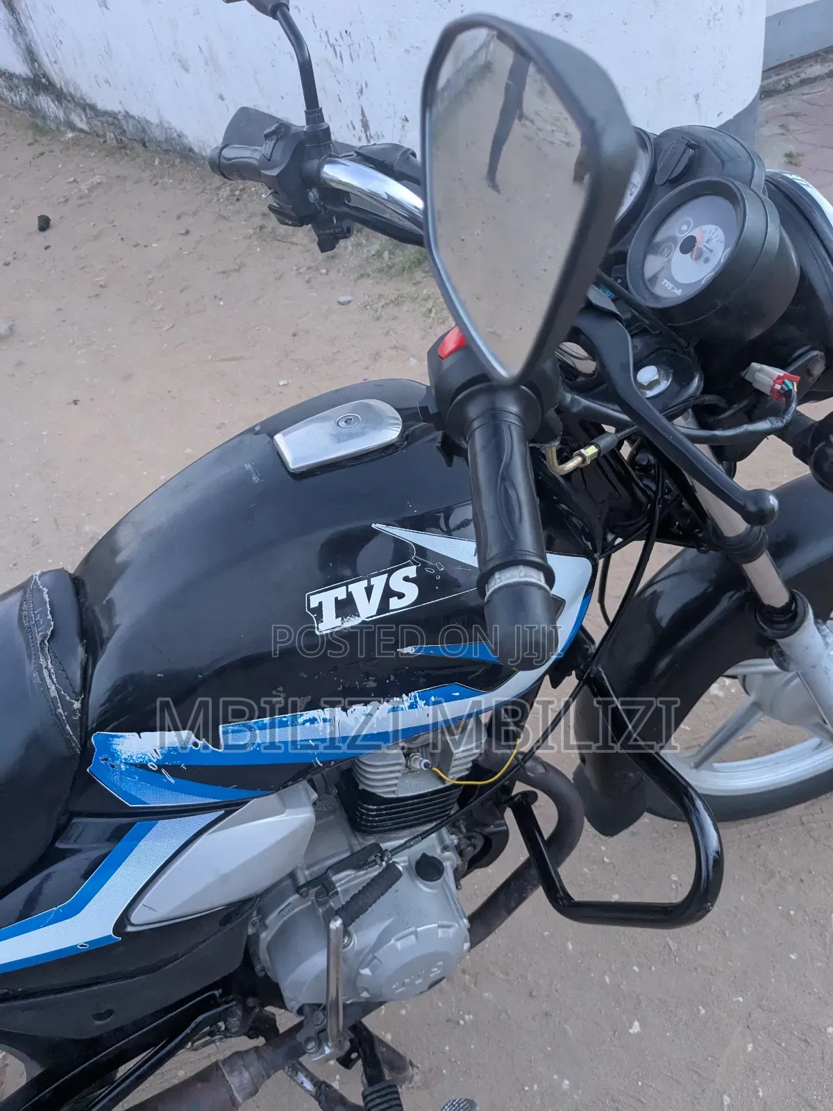 TVS HLX 125 2024 Black