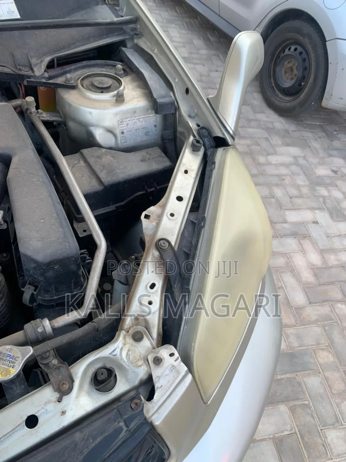 Toyota RAV4 2004 Gold