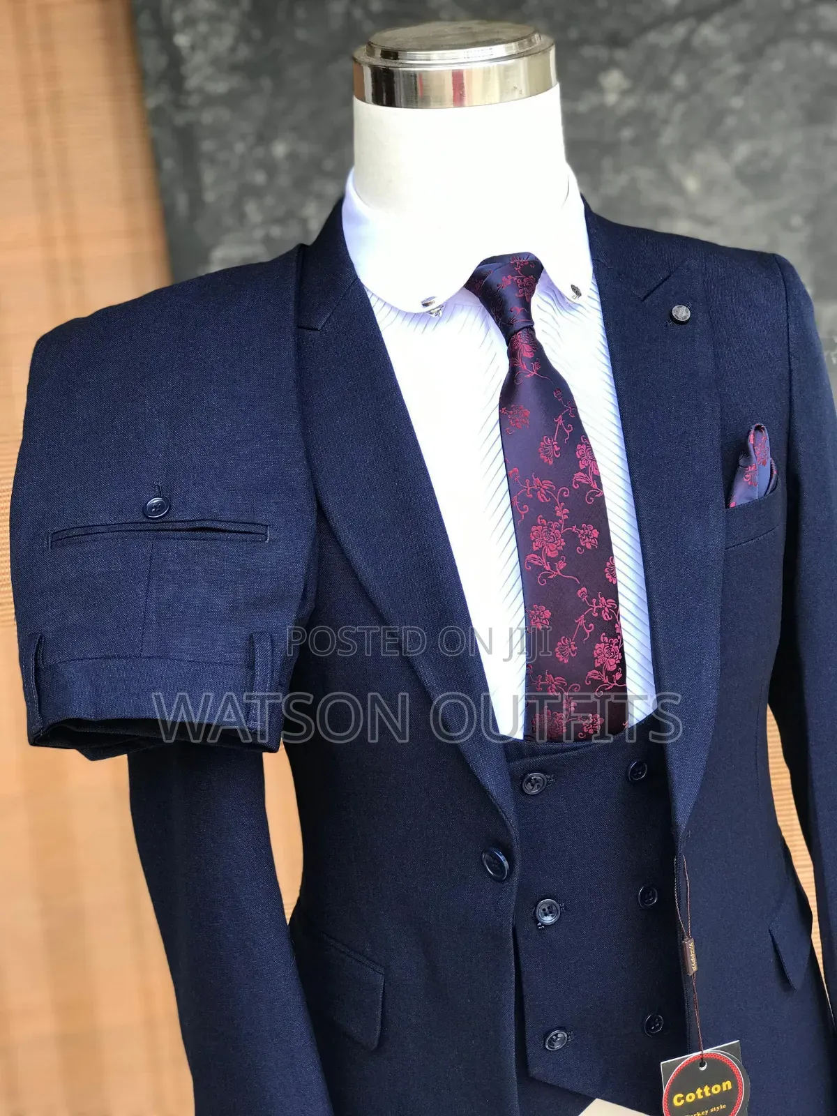 Men's Suits Wear Very Classic or Vazi La Suti Kwa Wanaume Very Nice