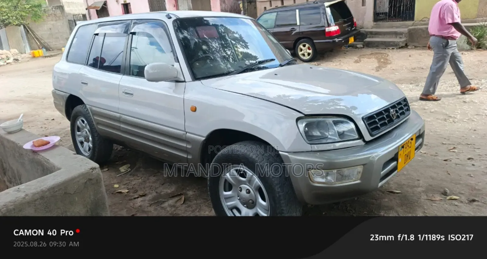 Toyota RAV4 Base FWD 1999 Silver