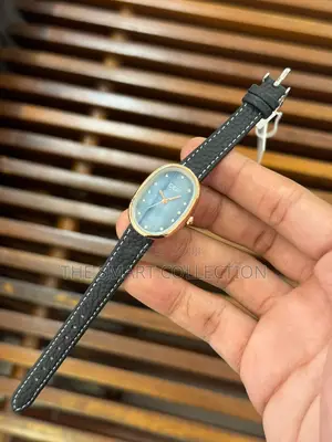 Gedi Leather Strap Watch
