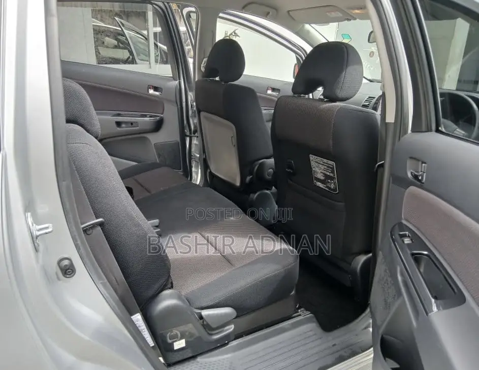 Toyota Wish 2007 Silver