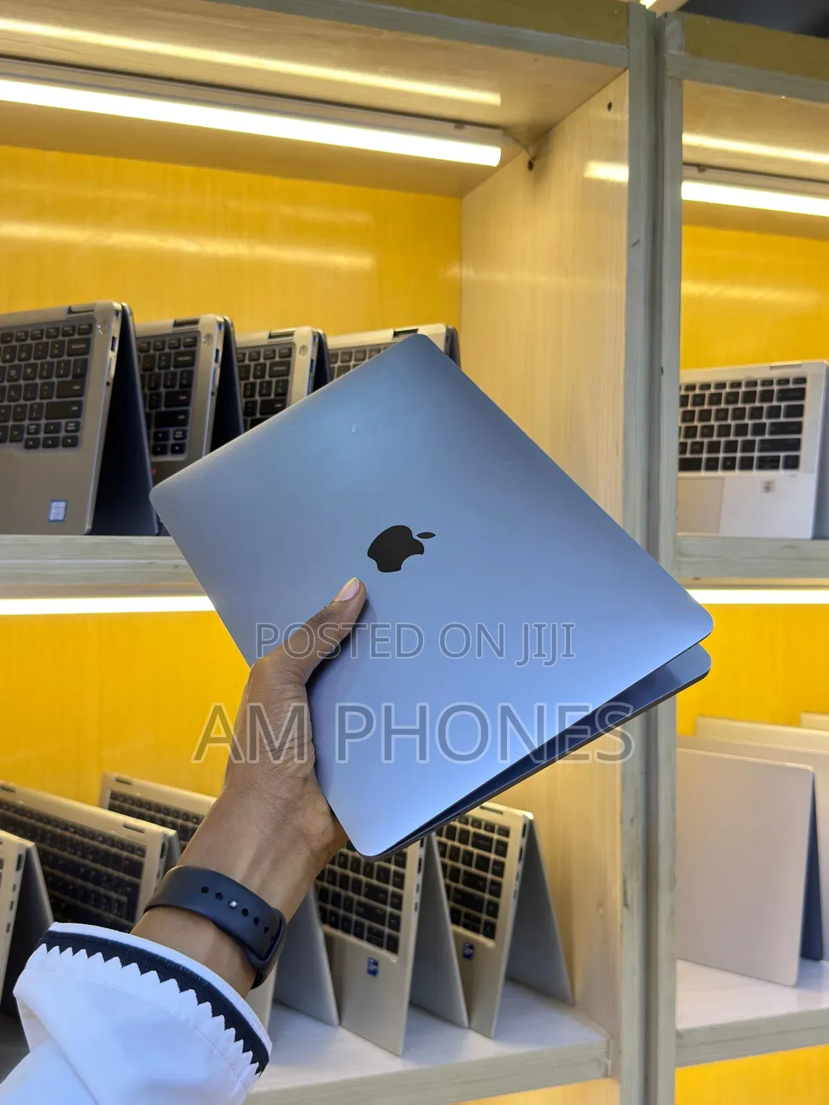 Laptop Apple MacBook Pro 2019 16GB Intel Core I5 SSD 512GB