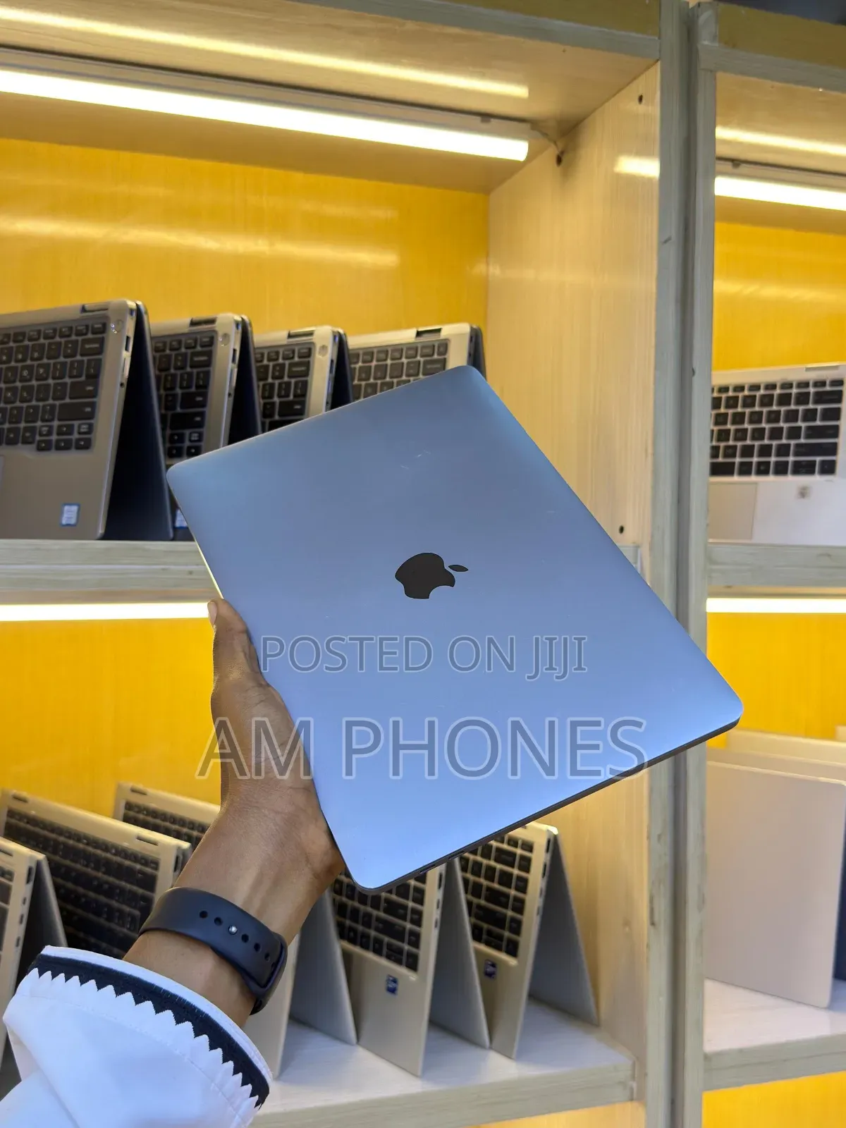 Laptop Apple MacBook Pro 2019 16GB Intel Core I5 SSD 512GB