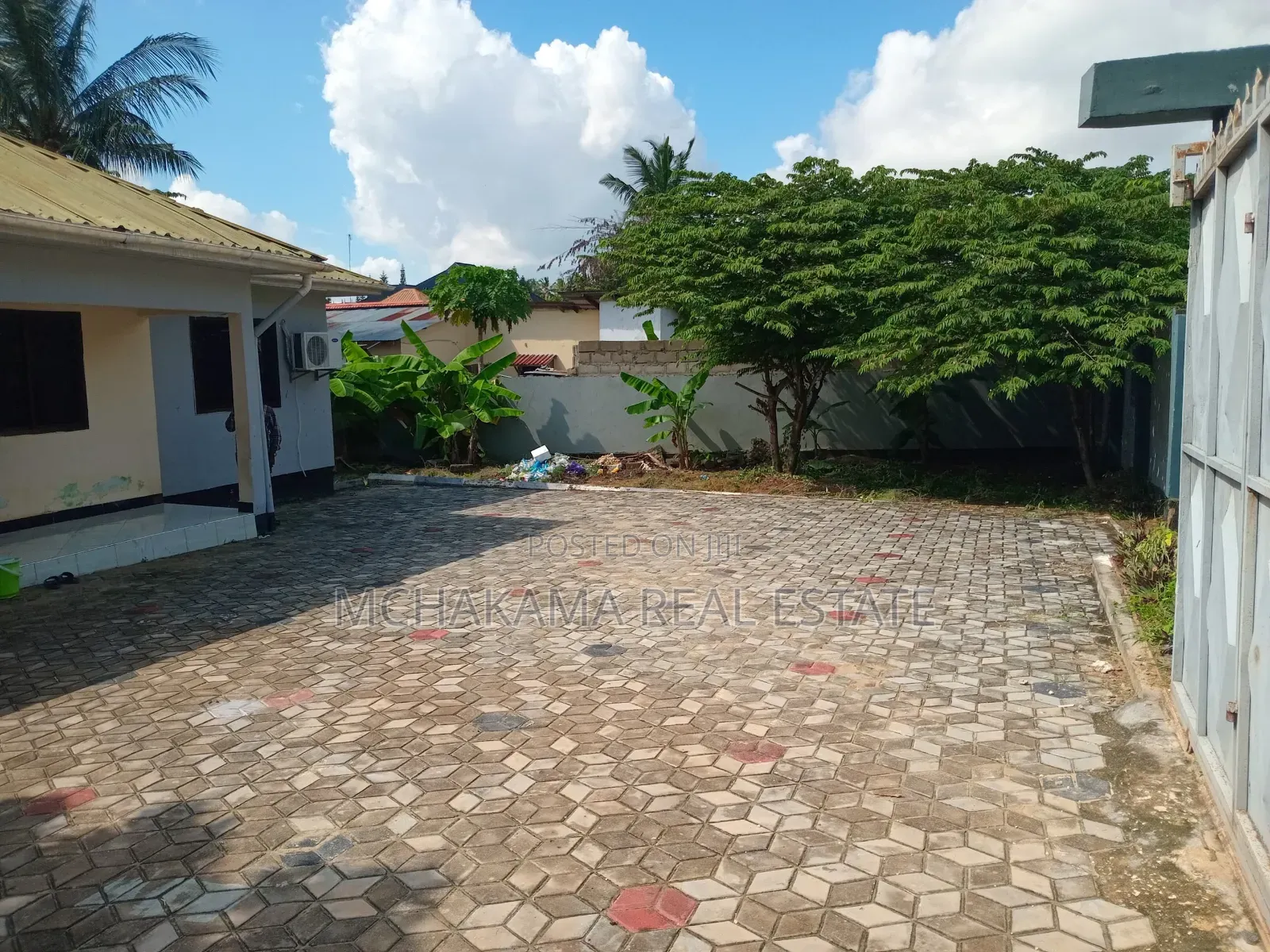 3bdrm House in Mchakama, Mbezi Beach for sale