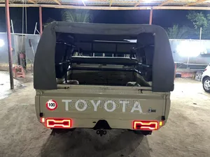 Toyota Land Cruiser Pickup 4.2D 2007 Teal
