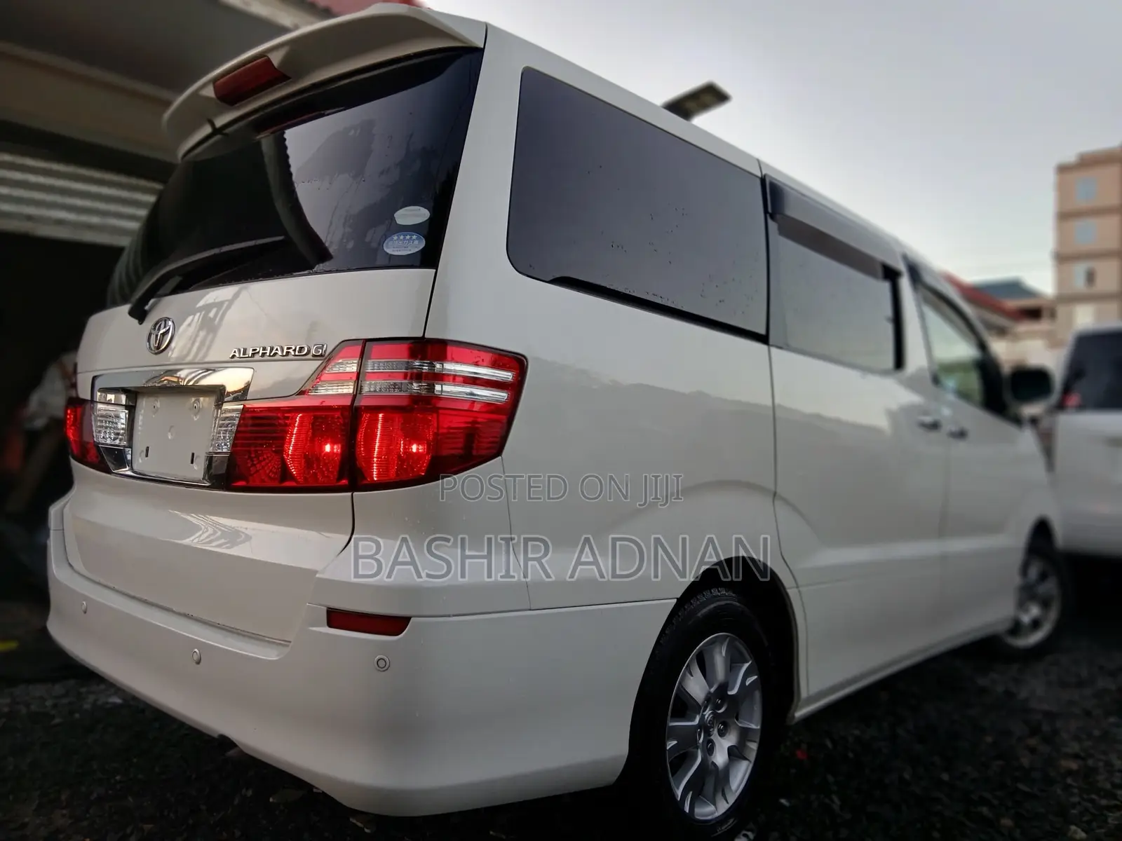 Toyota Alphard 2.4 Petrol FWD 2006 Pearl