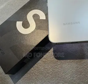 New Samsung Galaxy S22 5G 256 GB Silver