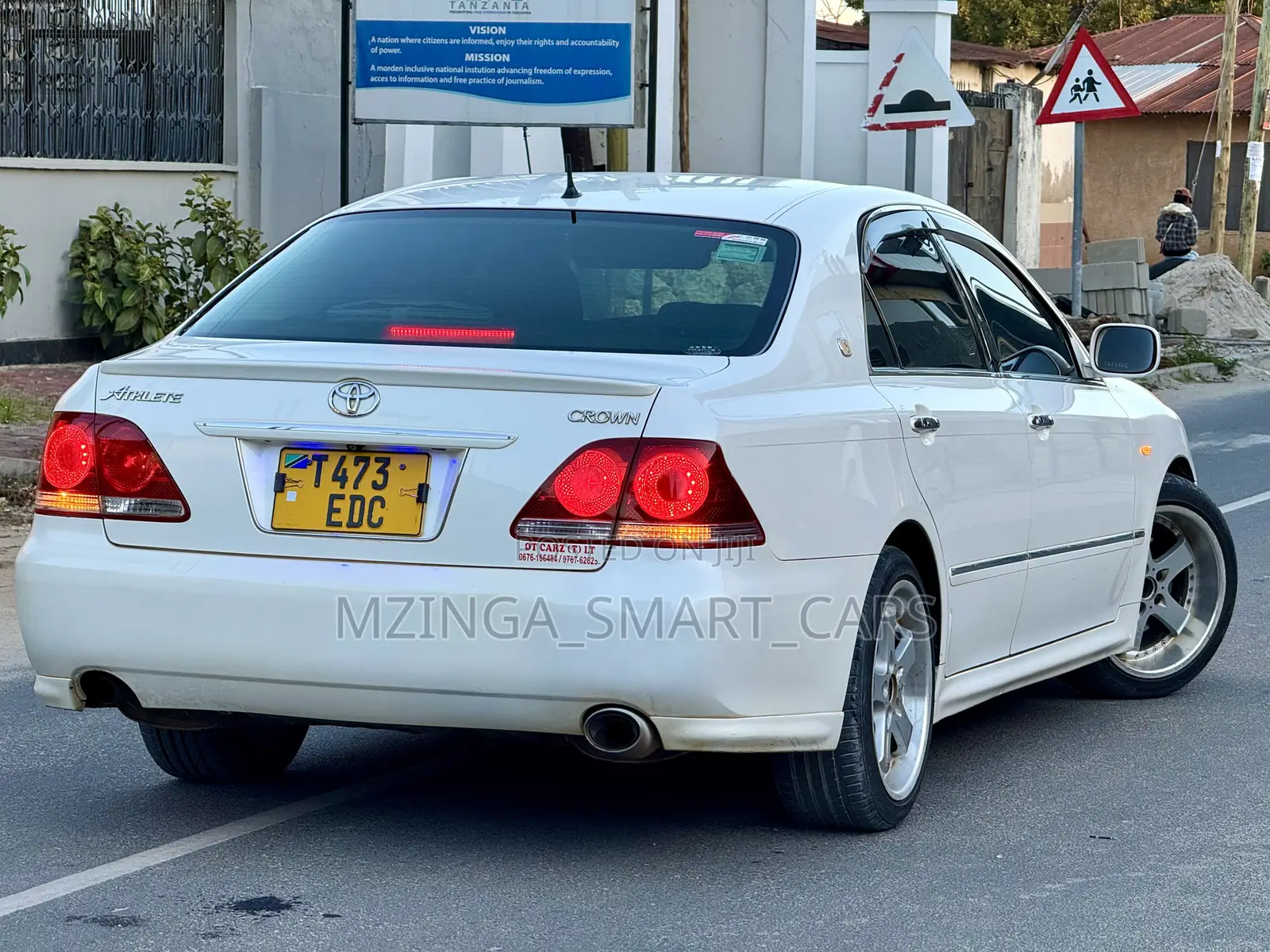 Toyota Crown 2005 White