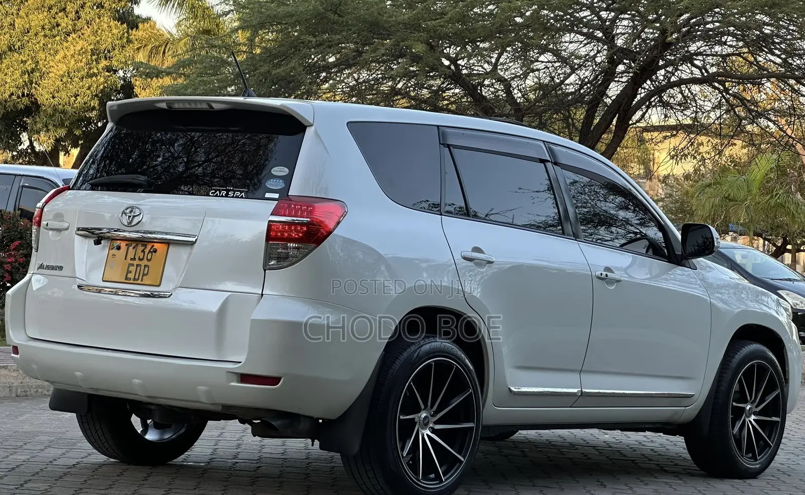 Toyota Vanguard 2010 Pearl