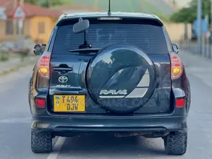 Toyota RAV4 2005 Green
