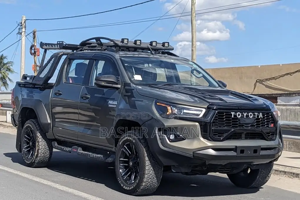 Toyota Hilux Revo Double Cab Deisel 2.8 RWD 2018 Gray