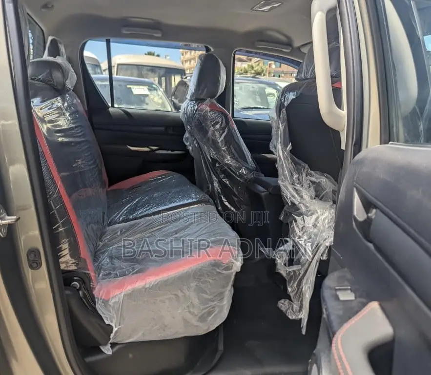 Toyota Hilux Revo Double Cab Deisel 2.8 RWD 2018 Gray