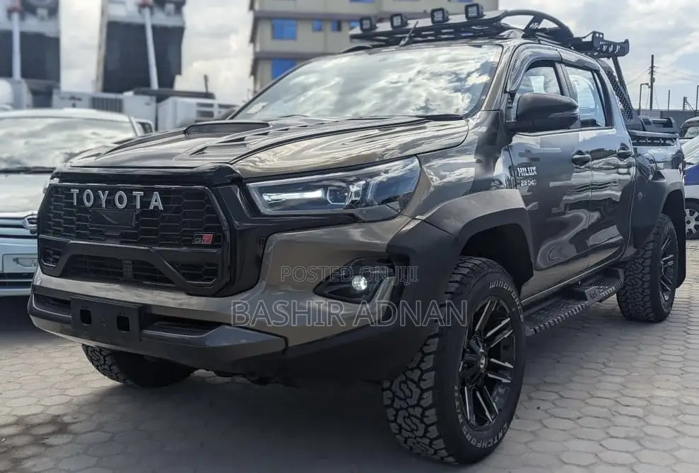 Toyota Hilux Revo Double Cab Deisel 2.8 RWD 2018 Gray