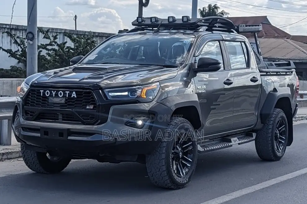 Toyota Hilux Revo Double Cab Deisel 2.8 RWD 2018 Gray