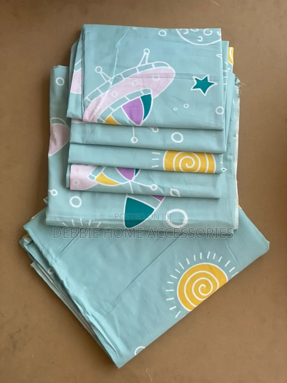 Thailand First Grade Bedsheets 2pc and , Four Pillow Cover