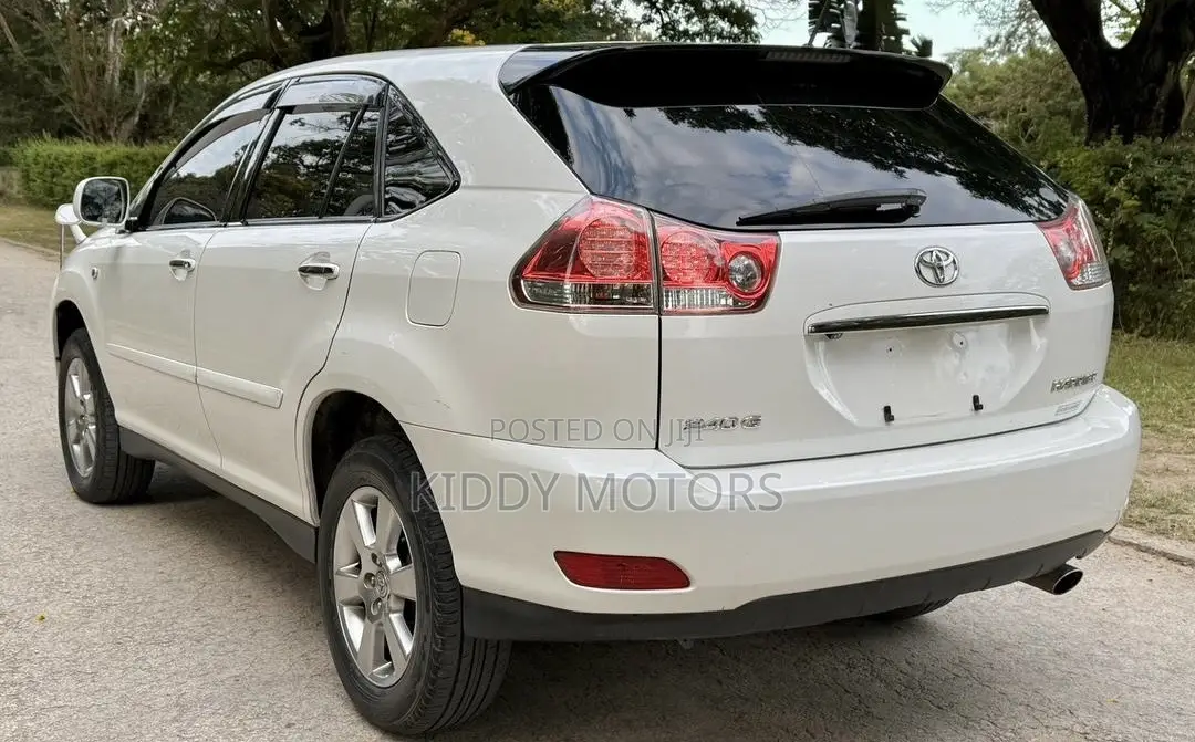 Toyota Harrier 2006 Pearl