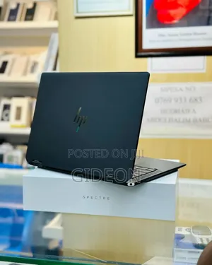 New Laptop HP Spectre 14 32GB Intel Core Ultra 7 SSD 2T