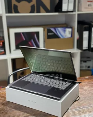 New Laptop HP Spectre 14 16GB Intel Core Ultra 7 SSD 1T