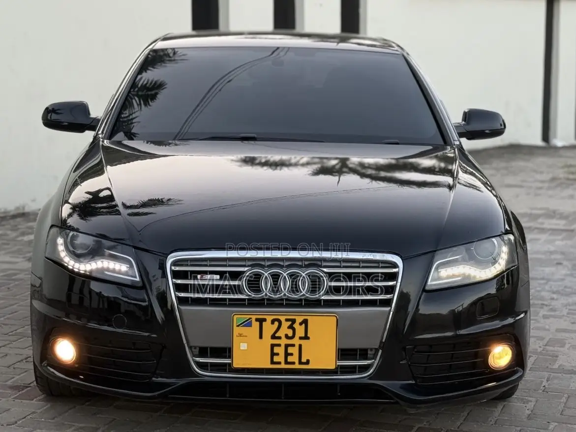 Audi A4 2.0T Premium Quattro 2010 Black