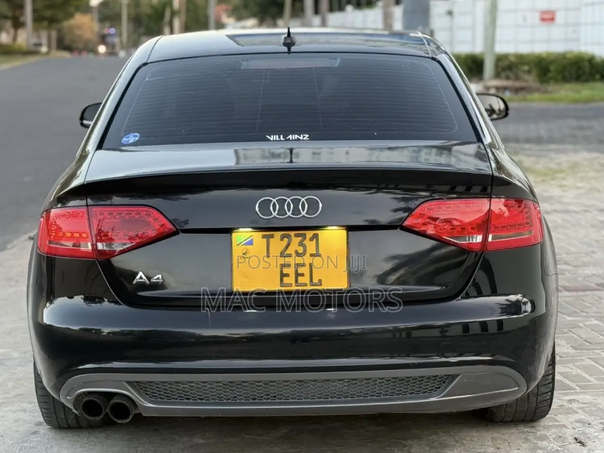 Audi A4 2.0T Premium Quattro 2010 Black