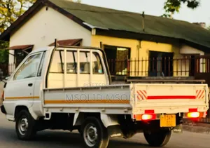 Toyota Lite-Ace 1996 White