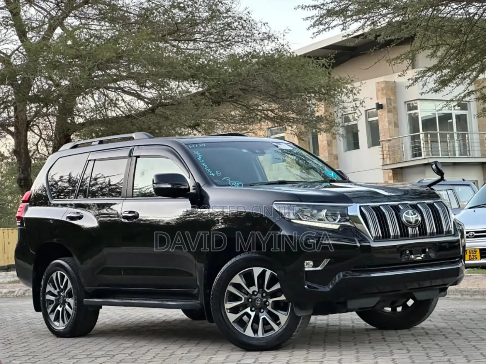 Toyota Land Cruiser Prado 2023 Black