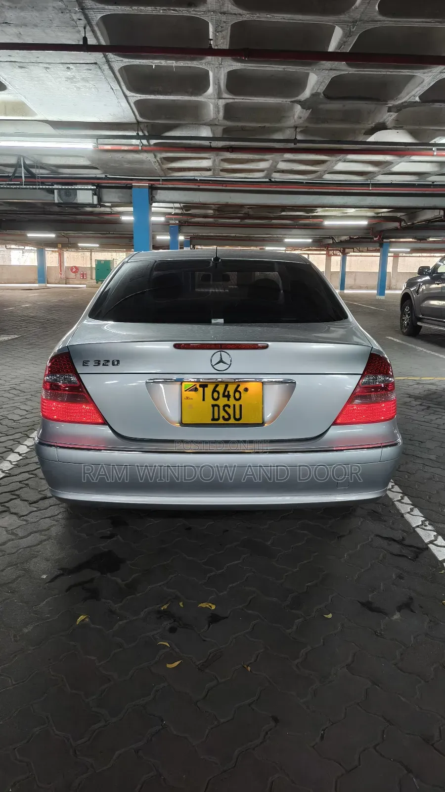 Mercedes-Benz E320 2004 Silver