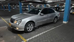 Mercedes-Benz E320 2004 Silver