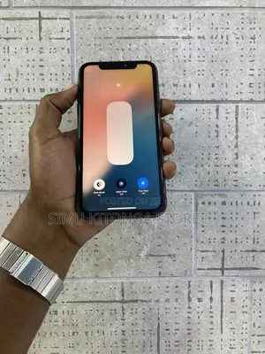 Apple iPhone 11 64 GB Black