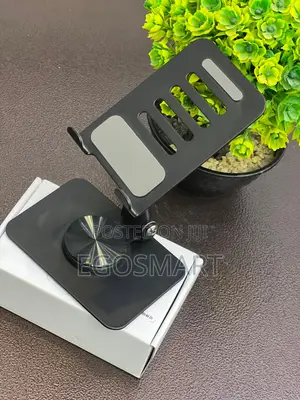L24 Phone Stand