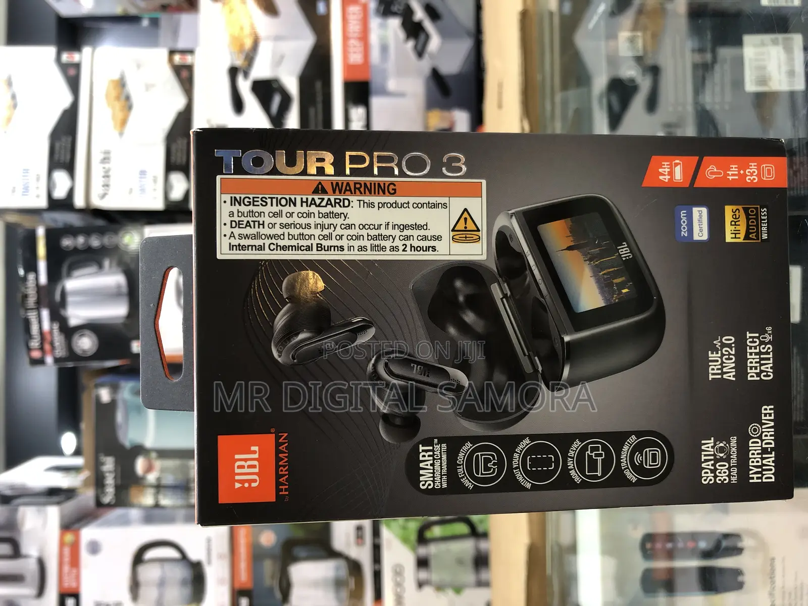 JBL Tour Pro 3