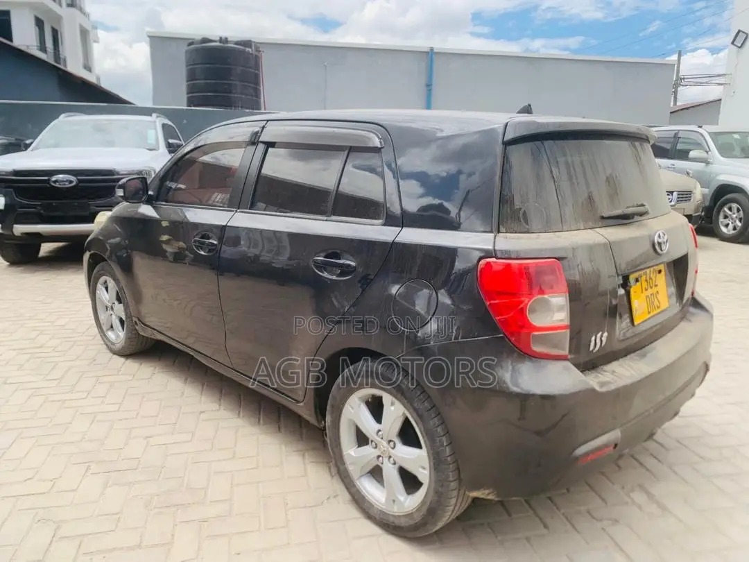 Toyota IST 2008 Black