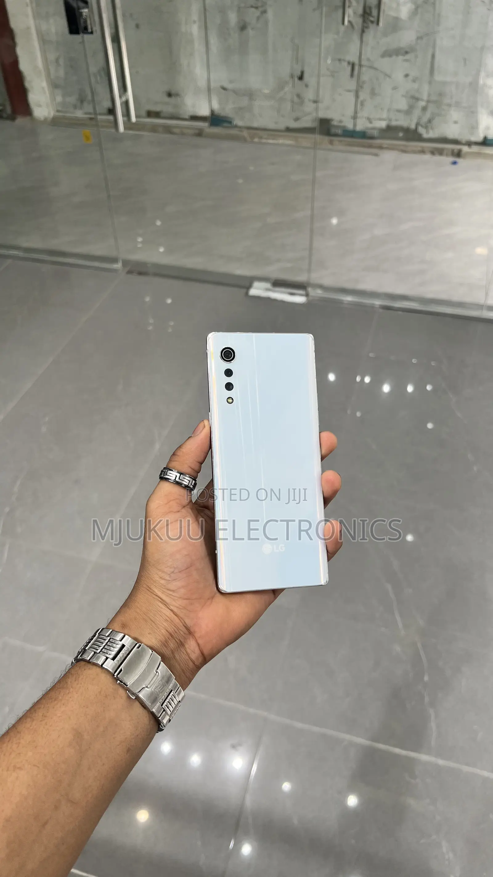 LG Velvet 128 GB White