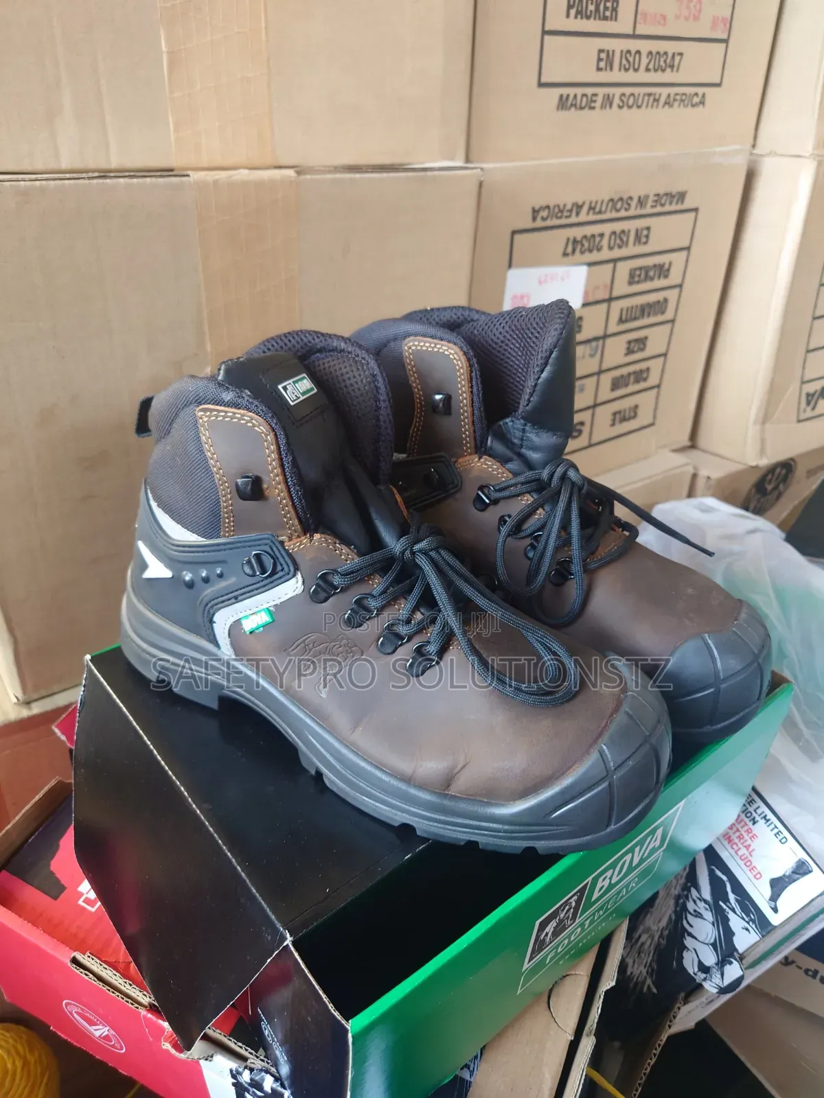 Bova Hikel (Heavy Duty Safety Shoes)
