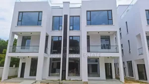Furnished 8bdrm Villa in Oyster Bay for sale