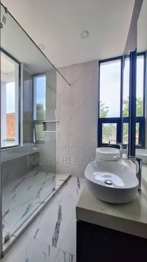 Furnished 8bdrm Villa in Oyster Bay for sale