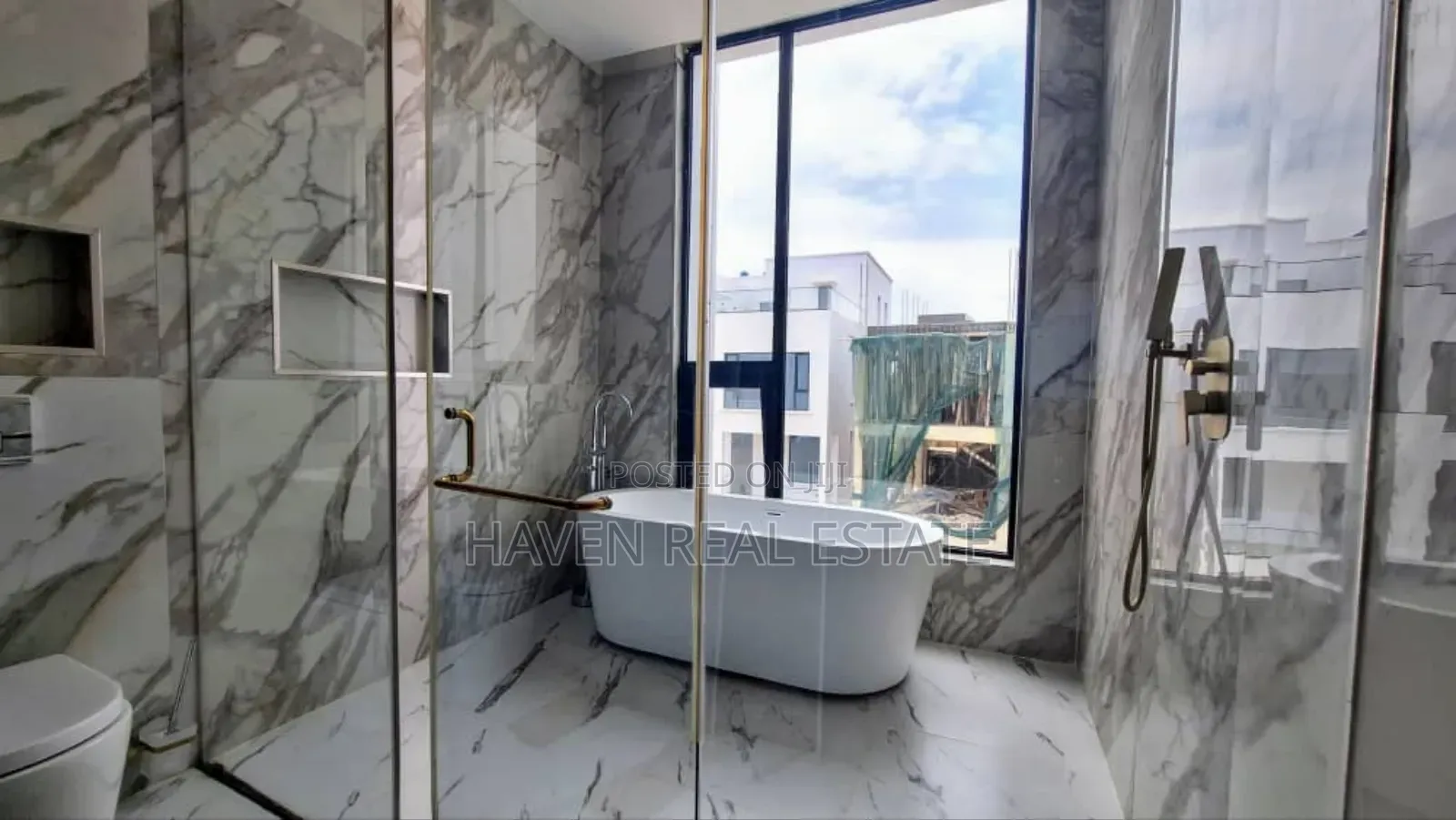 Furnished 8bdrm Villa in Oyster Bay for sale