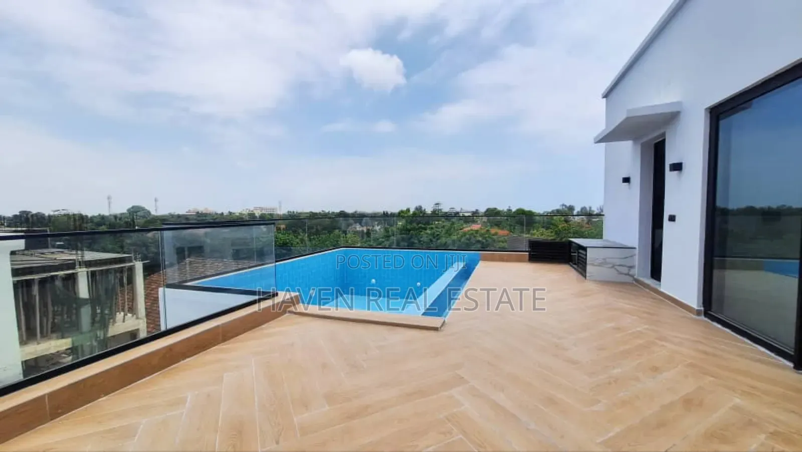 Furnished 8bdrm Villa in Oyster Bay for sale