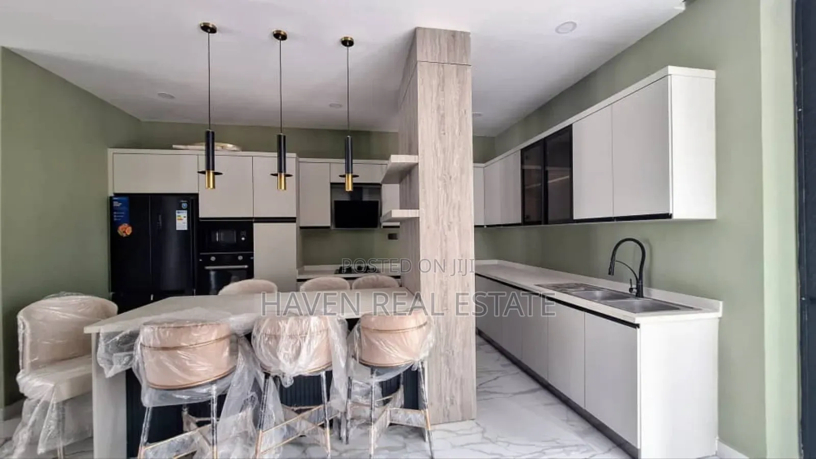 Furnished 8bdrm Villa in Oyster Bay for sale