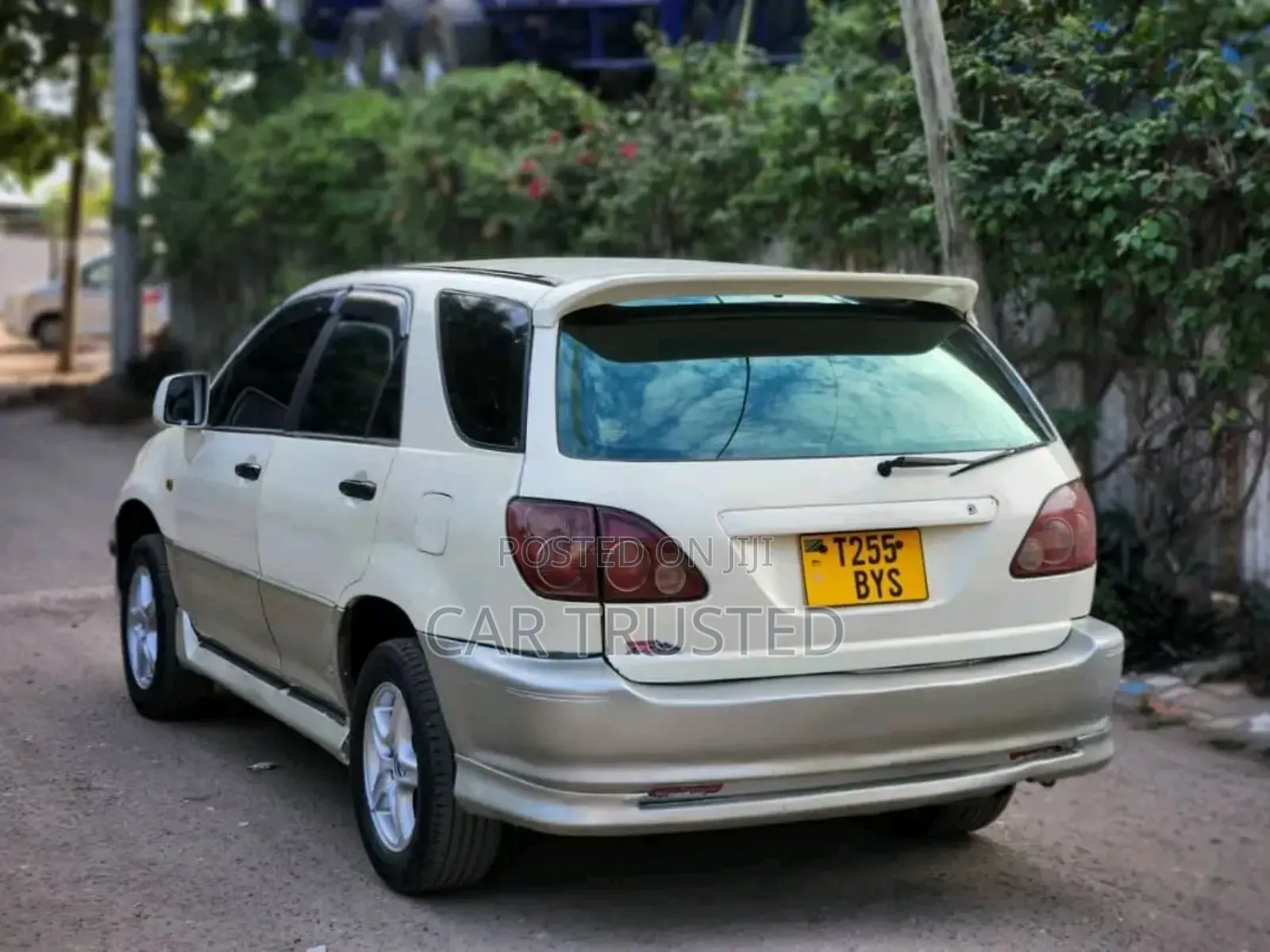 Toyota Harrier 2.2 16V 2003 White