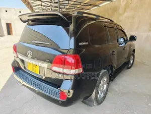 Toyota Land Cruiser 4.6 V8 ZX 2011 Black