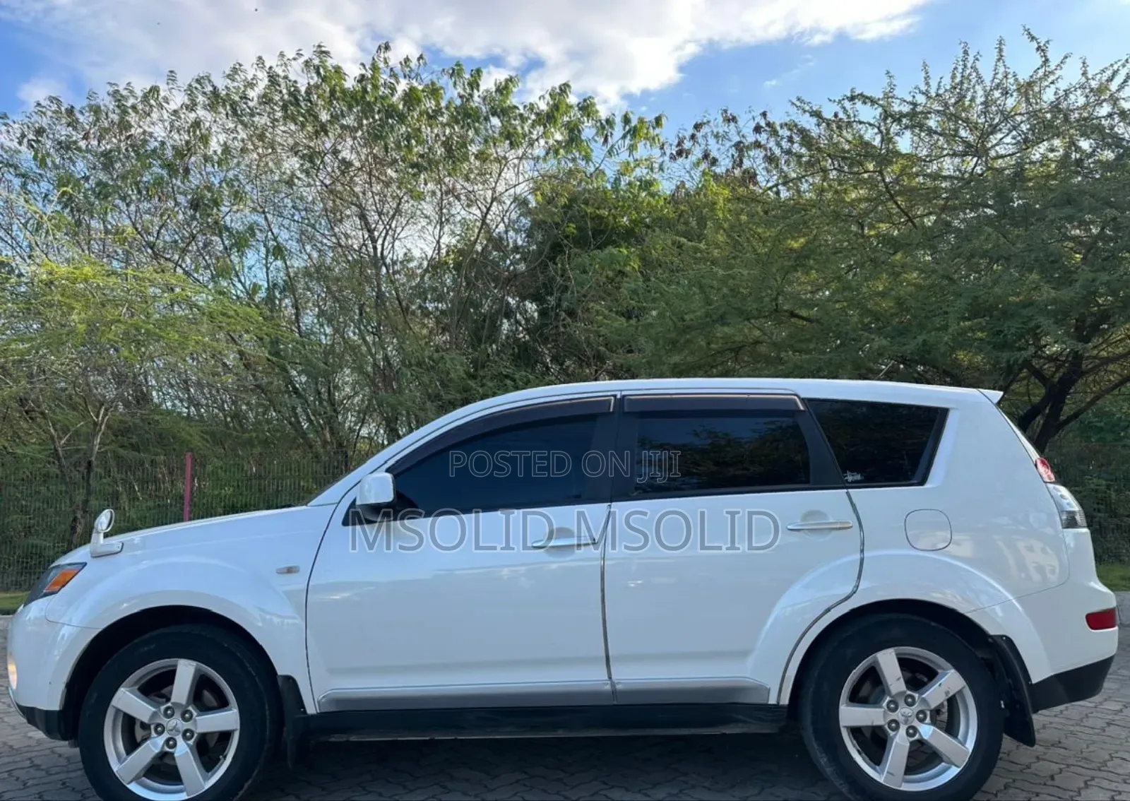 Mitsubishi Outlander 2009 White