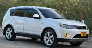 Mitsubishi Outlander 2009 White