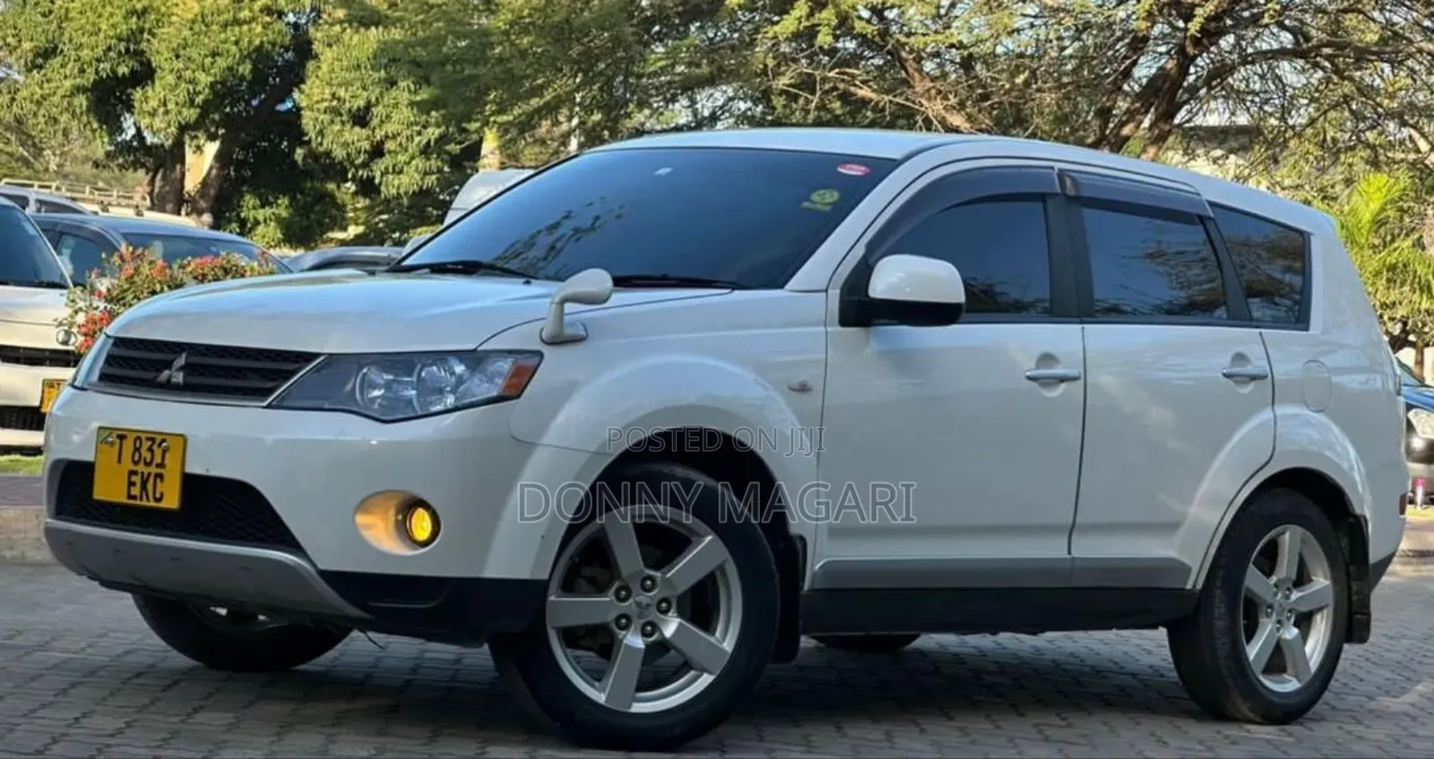 Mitsubishi Outlander 2009 White
