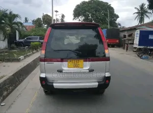 Toyota Noah 2.0 AWD (8 Seater) 2003 Maroon