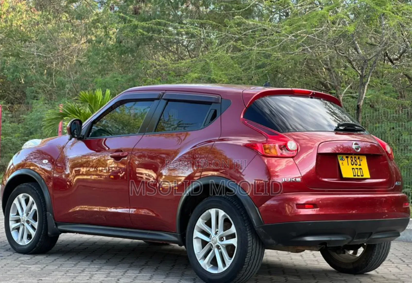 Nissan Juke 2011 Burgundy