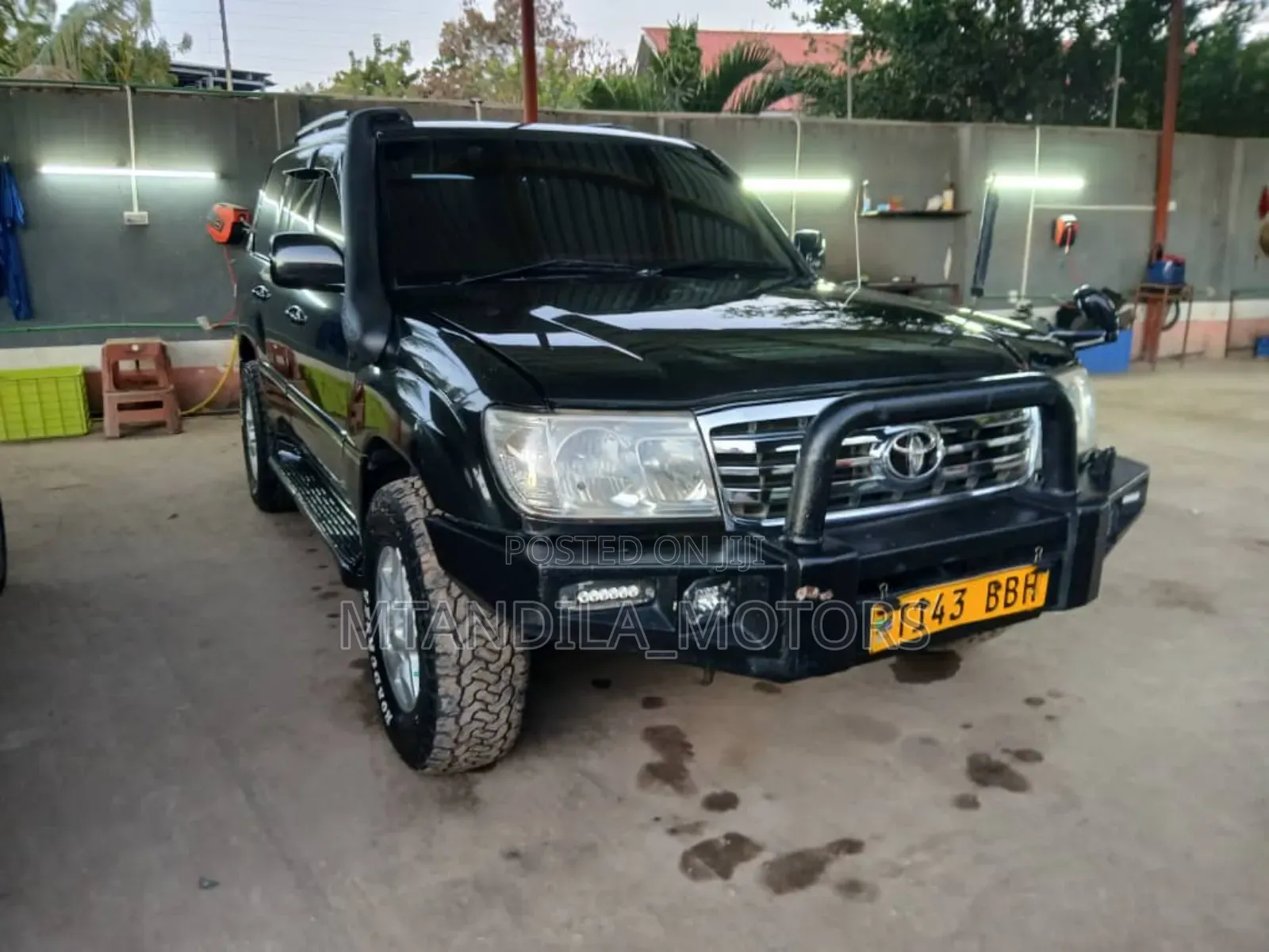 Toyota Land Cruiser 2001 Black